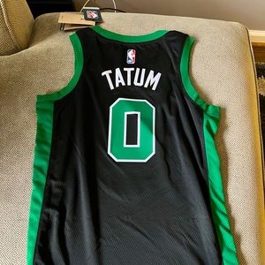 Brand new Boston Celtics Jason Tatum men’s size small jersey.
